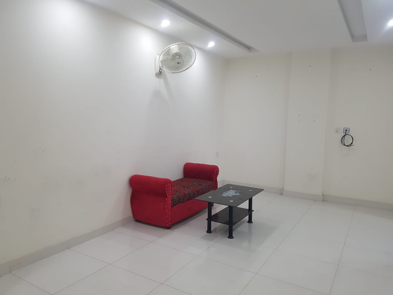 1 Bed Room Semi Furnished Apartment for Rent Bahria town Lahore
