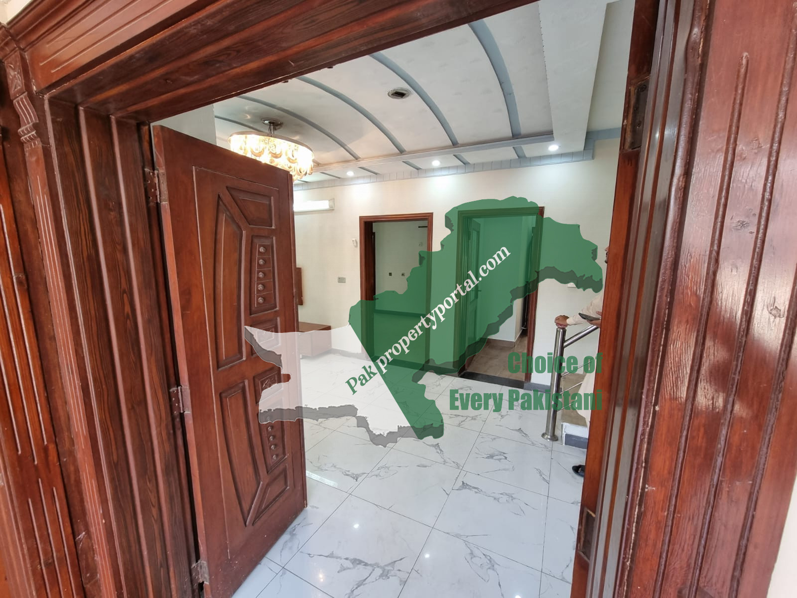 5 marla House for Rent in Bahria town Lahore