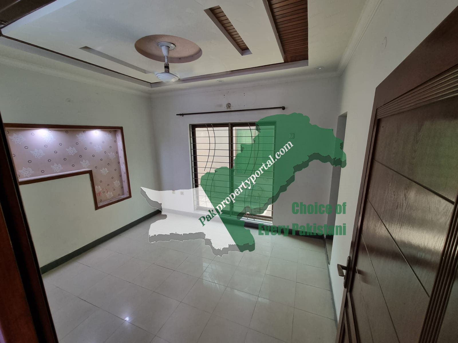 5 marla House for Rent in Bahria town Lahore