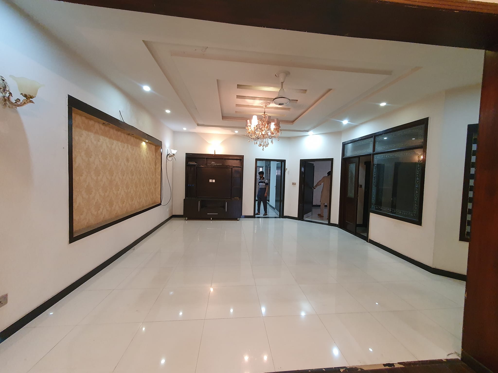 10 Marla House available for Rent Bahria town Lahore