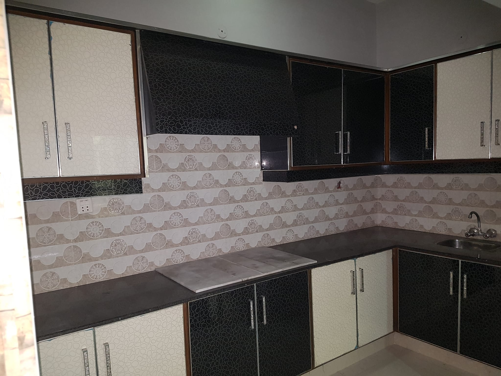 5 Marla upper portion available for Rent in Bahria town Lahore