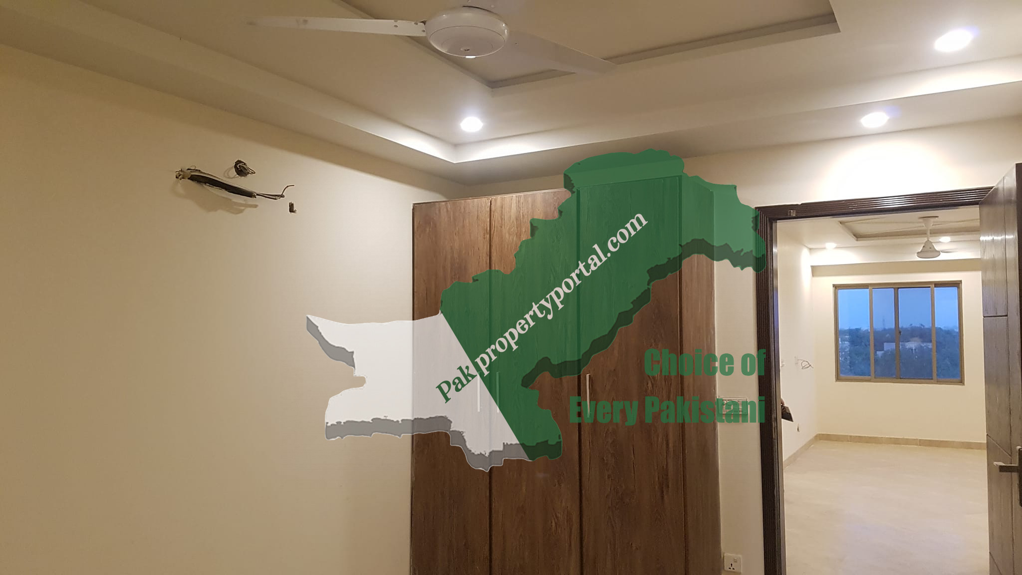 2 Bed room Apartment available for Rent in Sectar D Bahria town Lahore