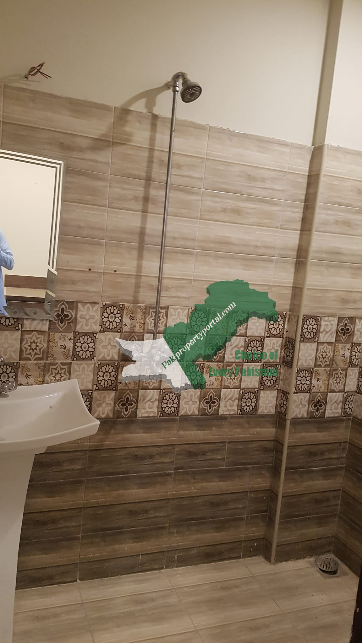 2 Bed room Apartment available for Rent in Sectar D Bahria town Lahore