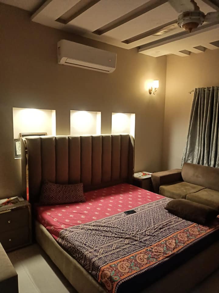 10 Marla Portion available for Rent in Bahria town Lahore