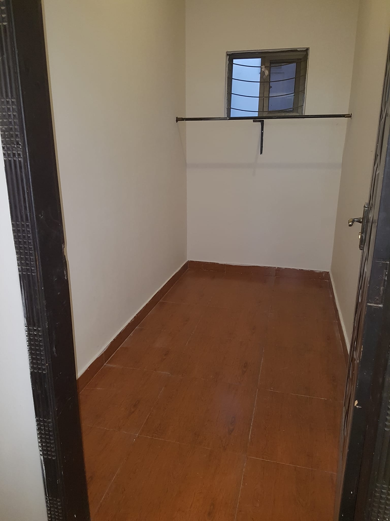 10 Marla Full House available for Rent in Bahria town Lahore