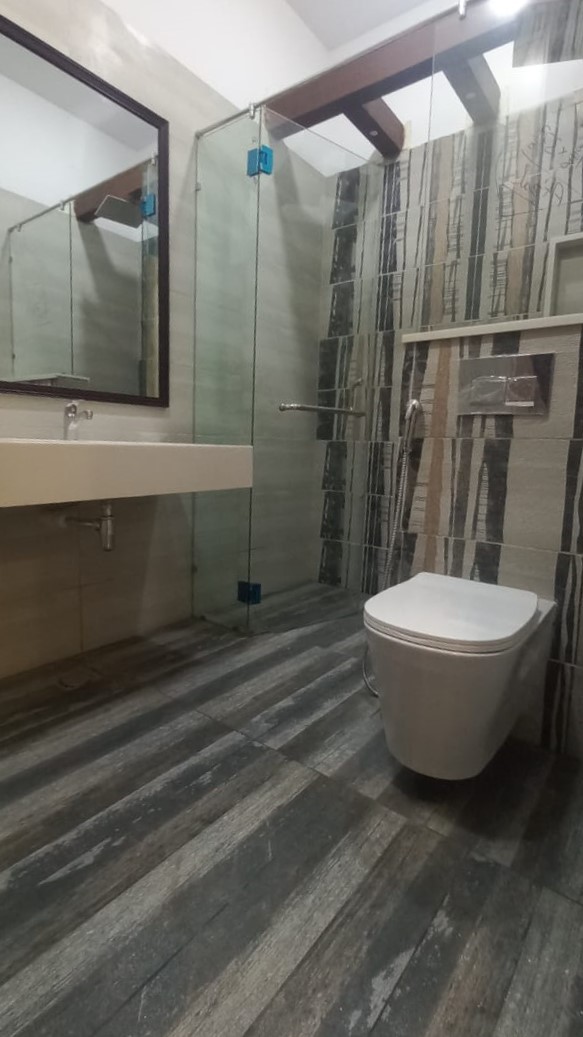 brand-new 300-square-yard bungalow for sale in the esteemed DHA Phase IV Karachi