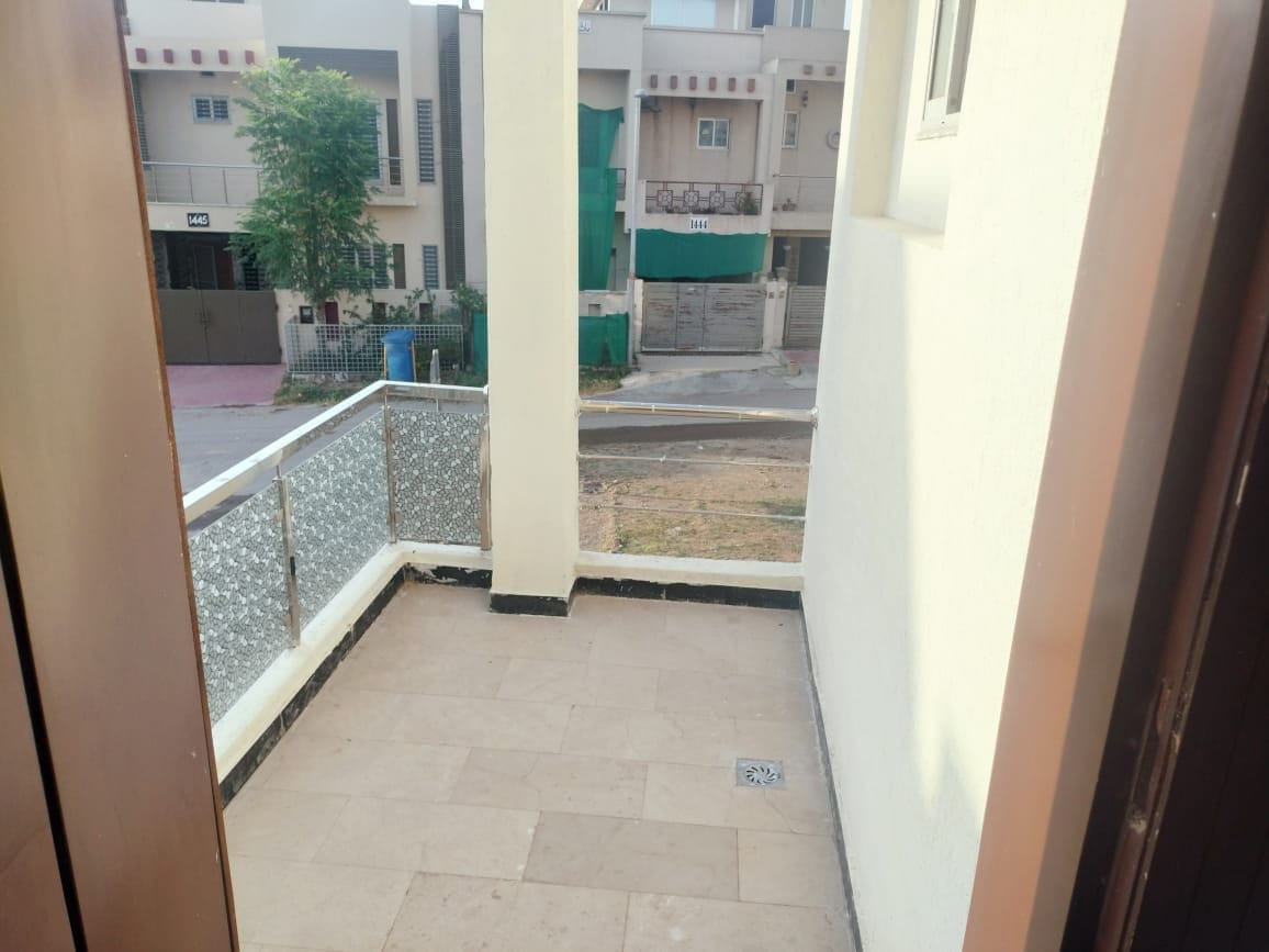 5 Marla beautiful house available for sale in Bahria town phase 8 Rawalpindi