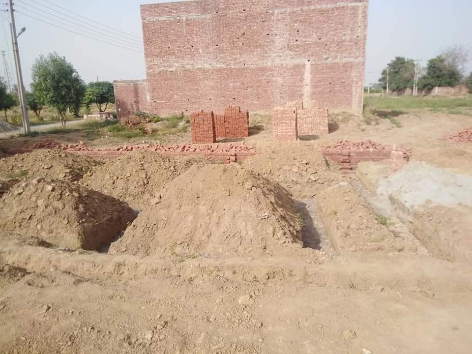 10 Marla Plot for Sale in Wapda Town Main Multan Road opposite OASiS Golf Club Just 20 Min Drive from Bahria Town Lahore
