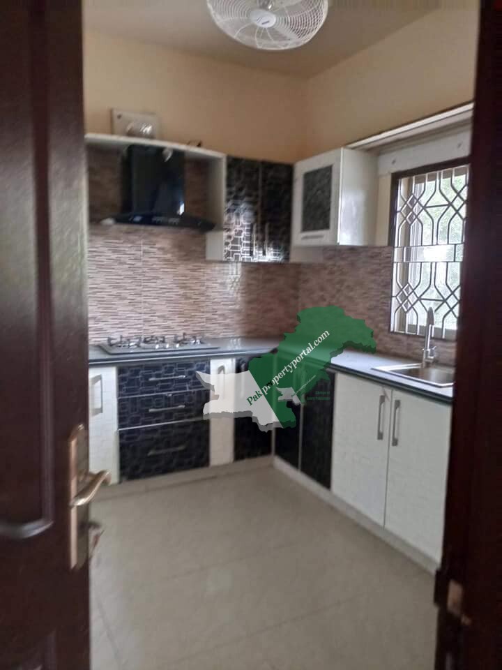 300 Yards BUNGALOW FOR RENT CLIFTON Karachi