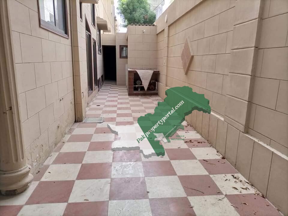 300 Yards BUNGALOW FOR RENT CLIFTON Karachi