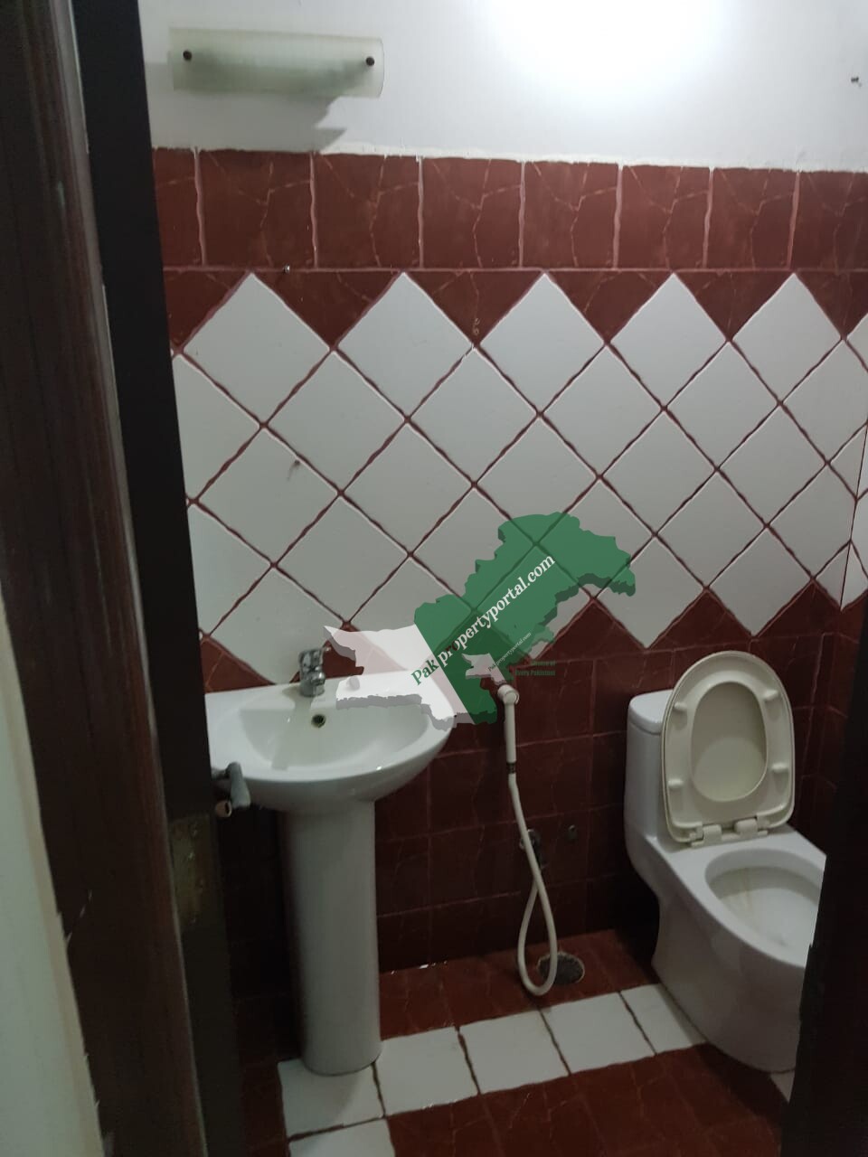 APARTMENT FOR SALE In CLIFTON Karachi