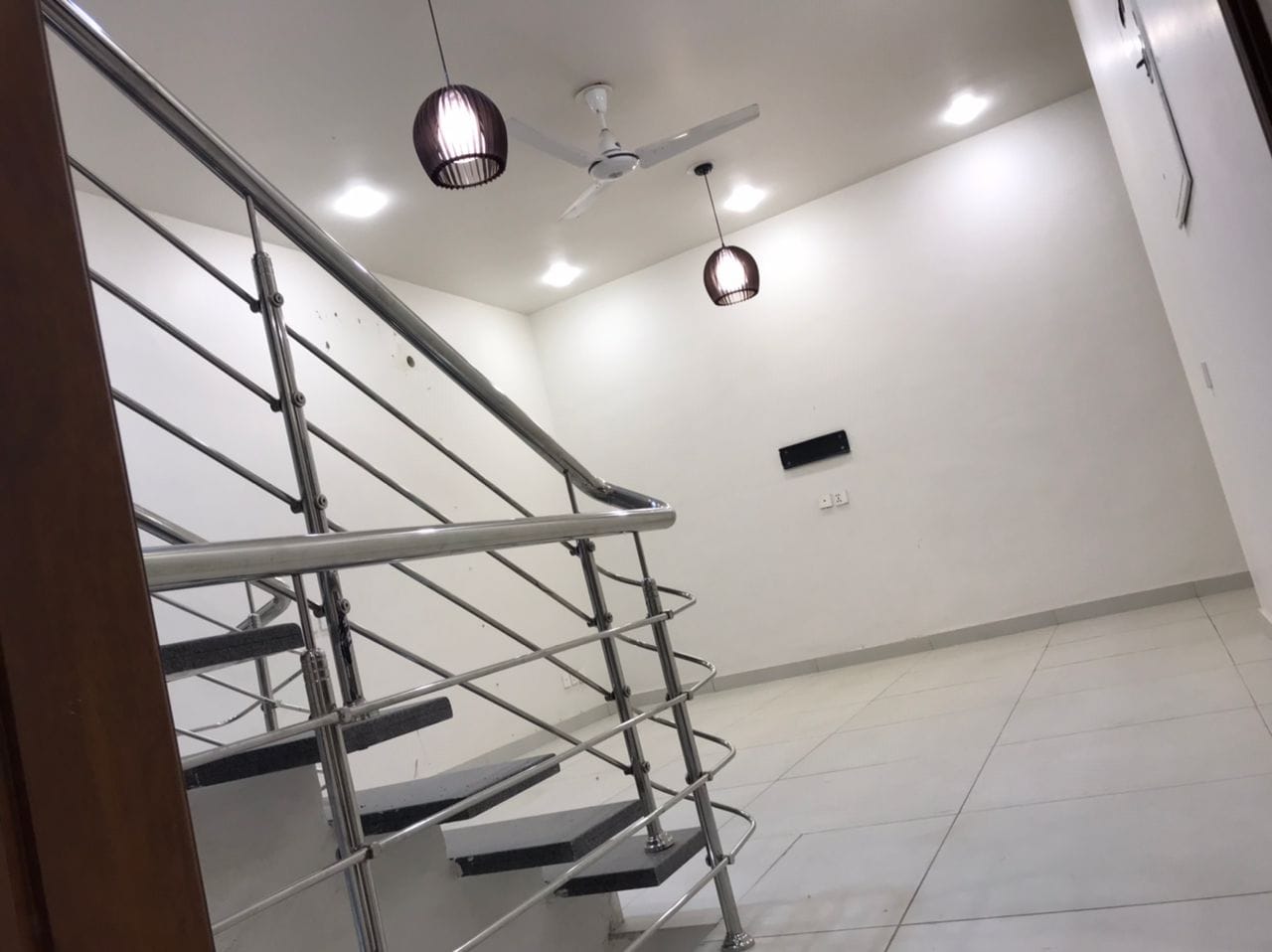 BRAND NEW  TOWN HOUSE FOR SALE  CLIFTON BLOCK 5 KARACHI