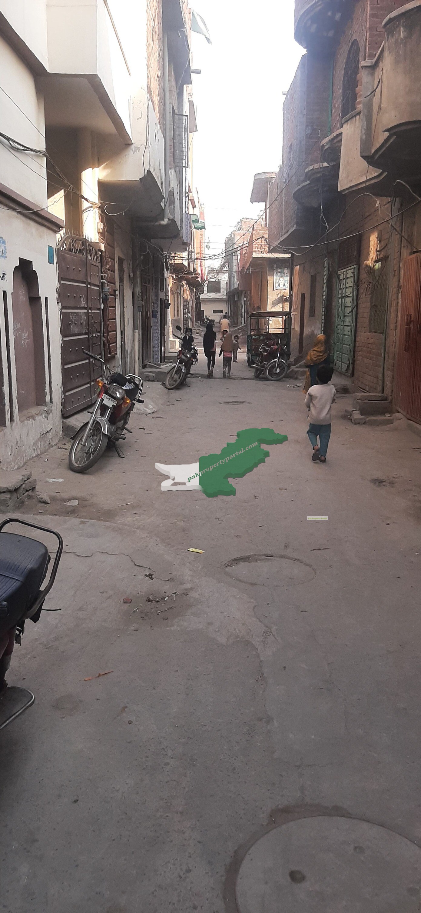 3 Marla Double Story House for Sale in Bismillah Park, Daroghawala Lahore