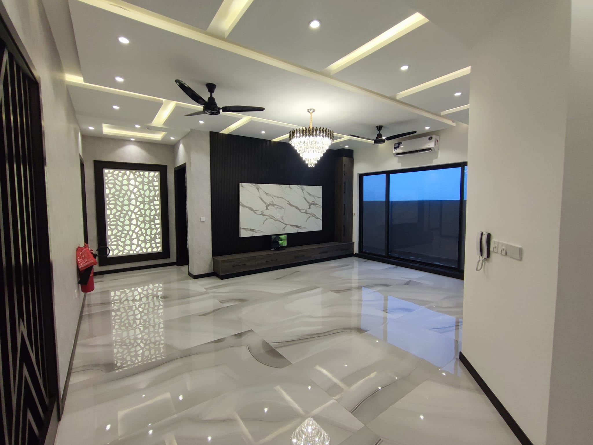 Experience modern living in our 1 Kanal house for sale in DHA Phase 7 Lahore