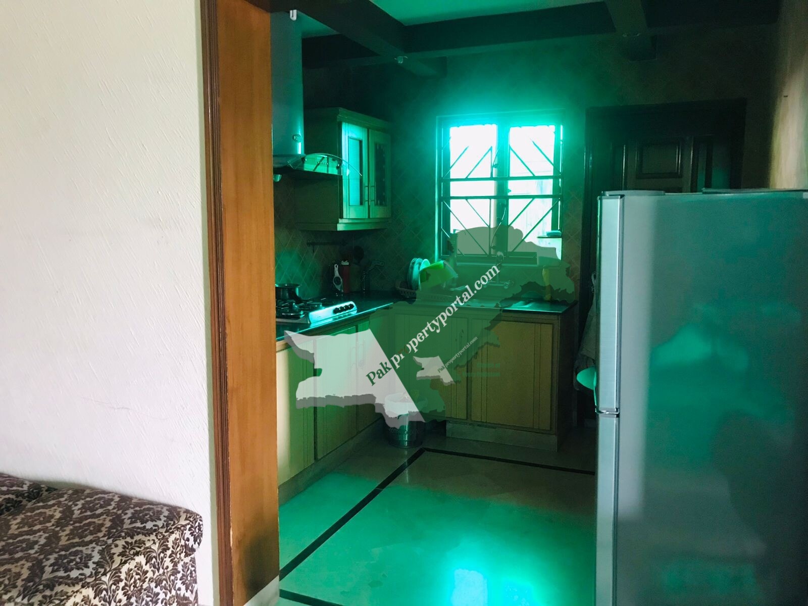 1 KANAL OLD MODERN HOUSE IN H-Block Phase 5 DHA Lahore