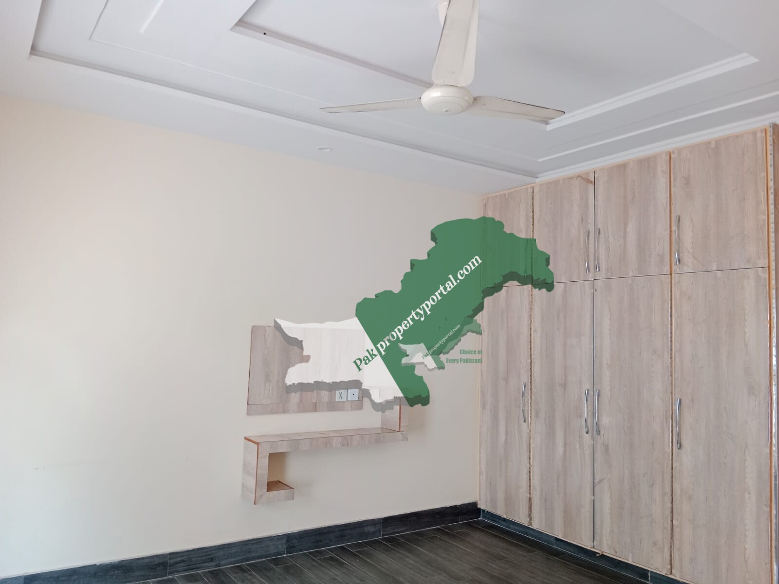 10 Marla Brand new Beautiful Upper Portion Lower Lock  Available For Rent in Sector D Sher Sha BlockBahria town Lahore