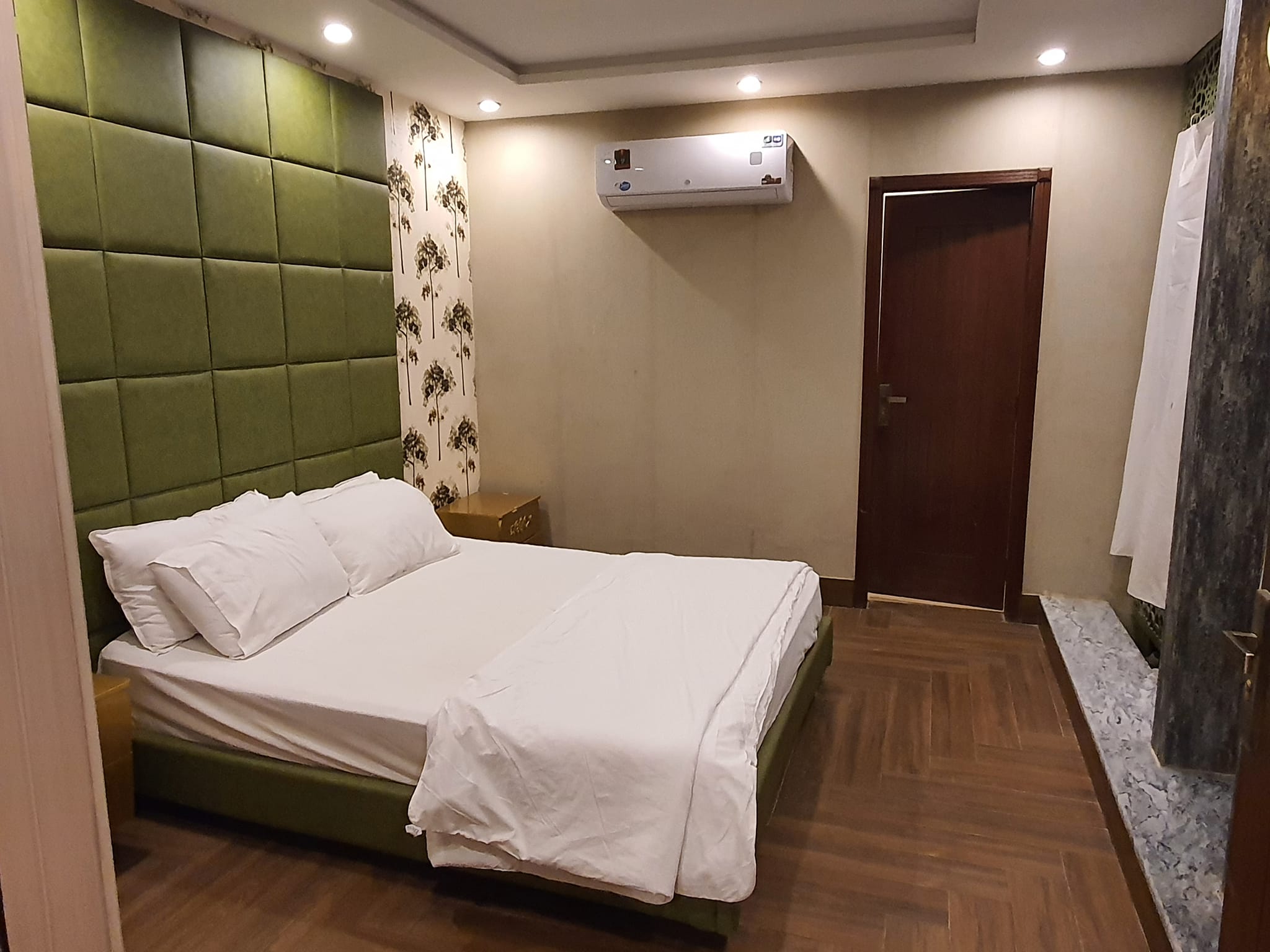 1/2 Bed Furnished Apartment Available For Rent Sector E Bahria Town Lahore