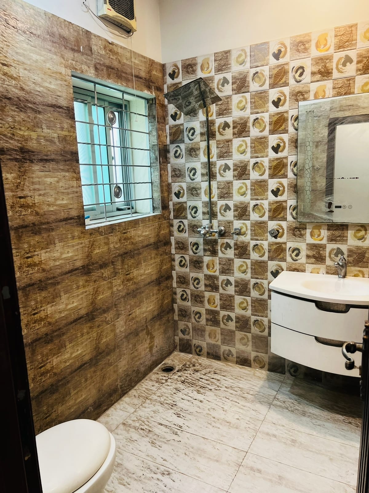 10 Marla Beautiful Full House Available For Rent in Sector C Shaheen Block  Bahria town Lahore