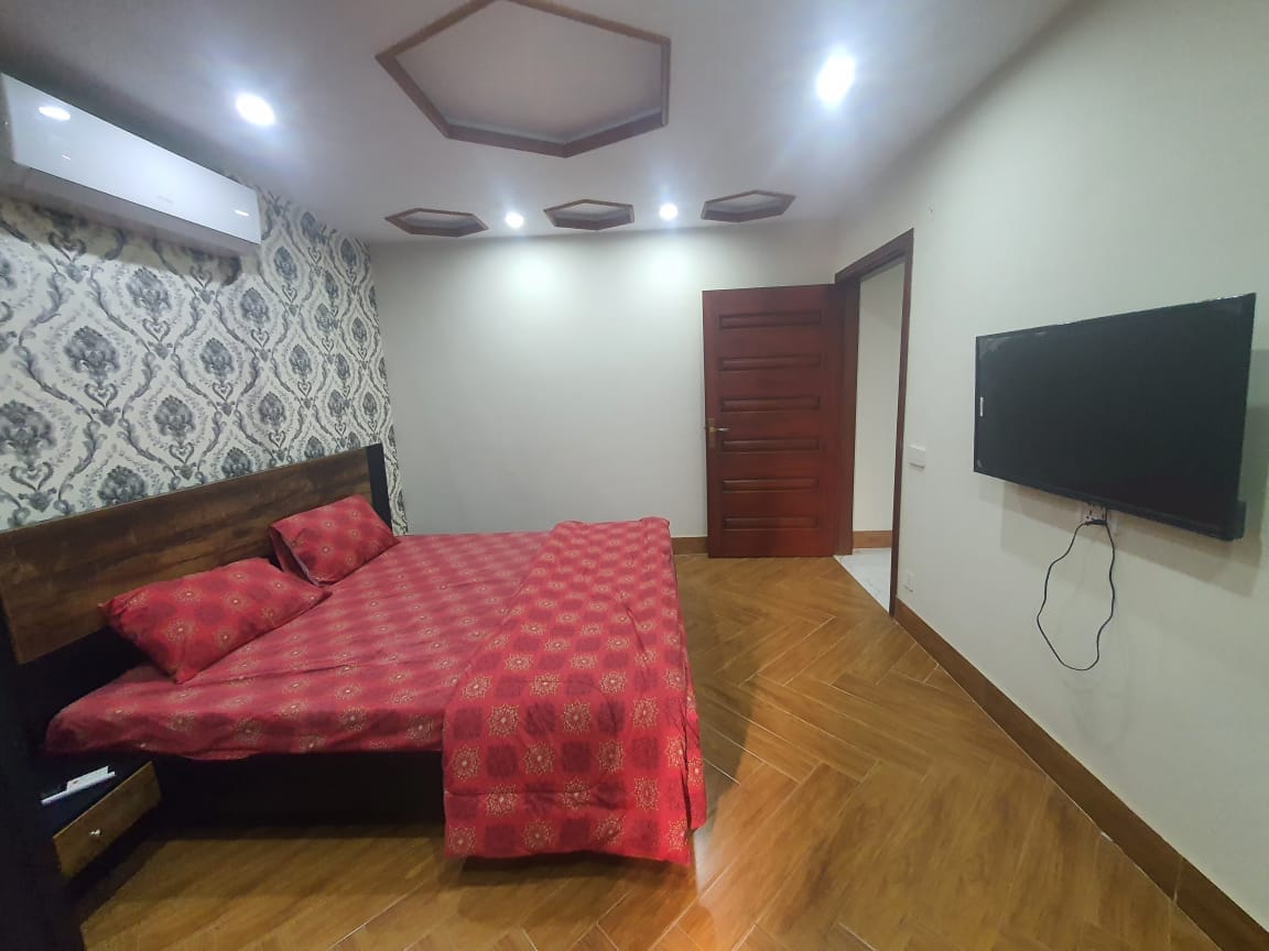 1 Room Brand New Appartment For Sale In Sector-E Quaid commercial block Bahria town Lahore