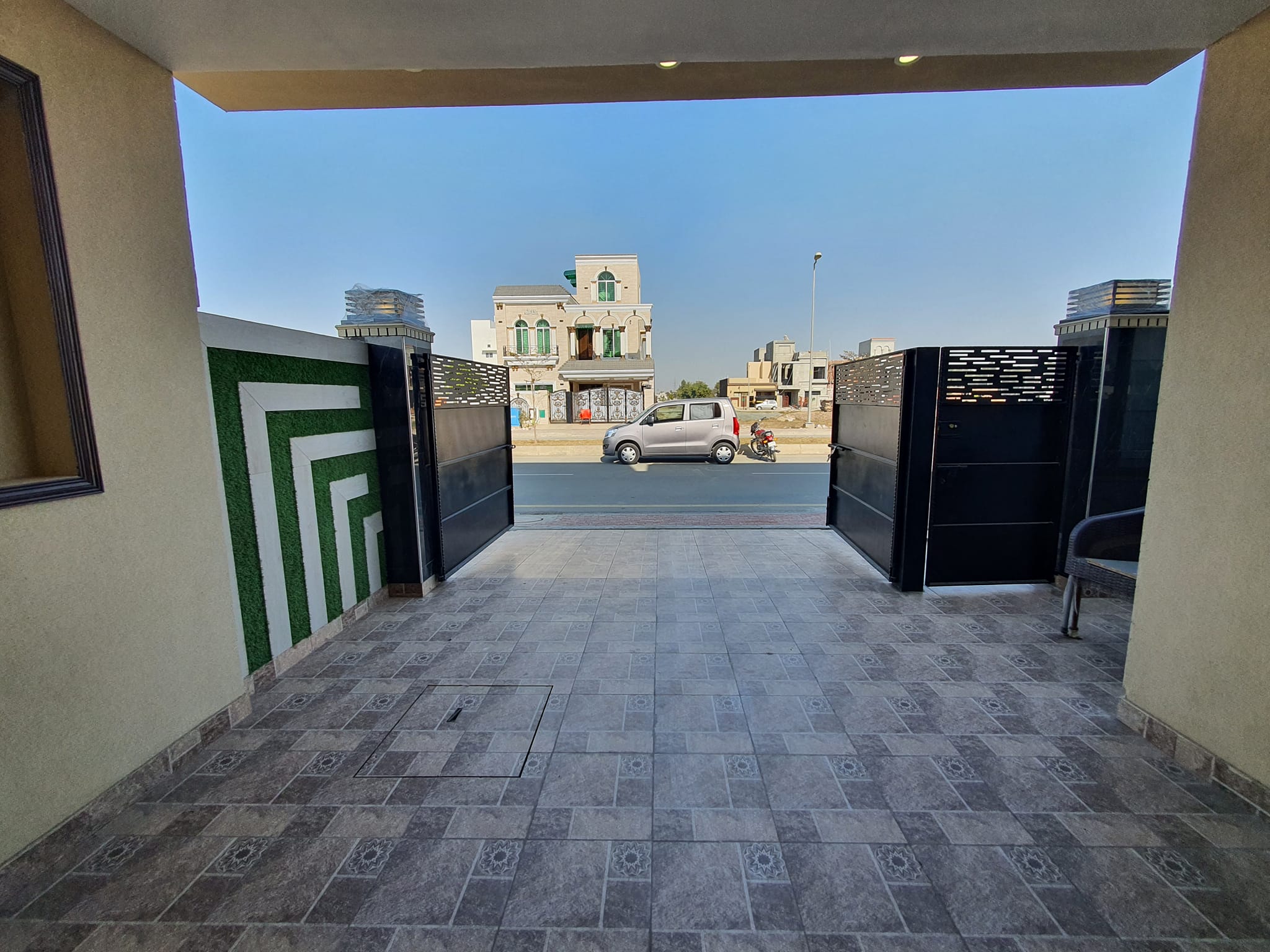 6.1 Marla Corner Brand New House Available For Sale OLC-B Bahria Orchard Lahore