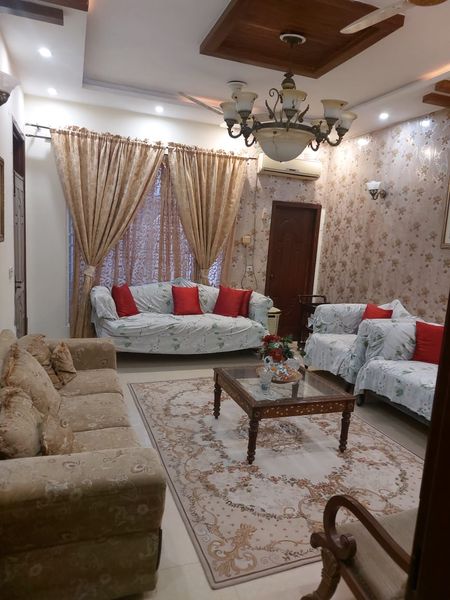 10 Marla House For Sale in PCSIR STAFF Society College Road Lahore