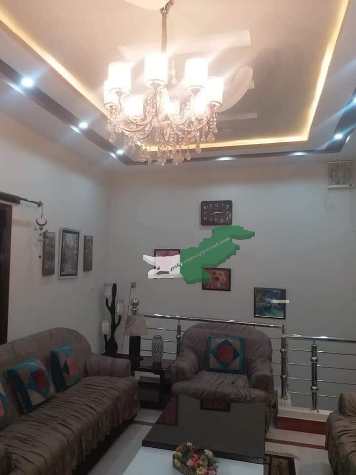 5.5 marla triple story house  for sale in civil hospital road Bahawalpur