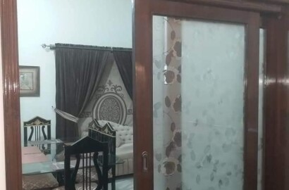 5.5 marla triple story house  for sale in civil hospital road Bahawalpur