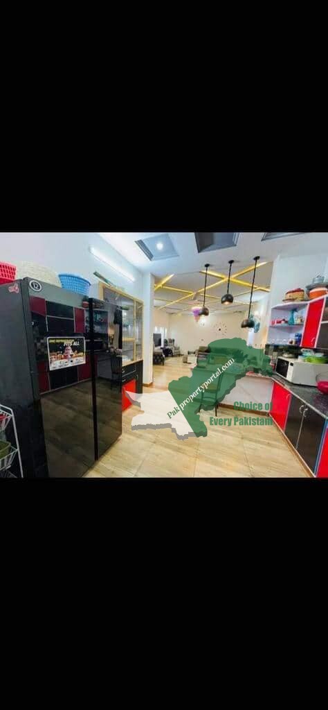 10 Marla corner house For Sale near civil hospital Bahawalpur