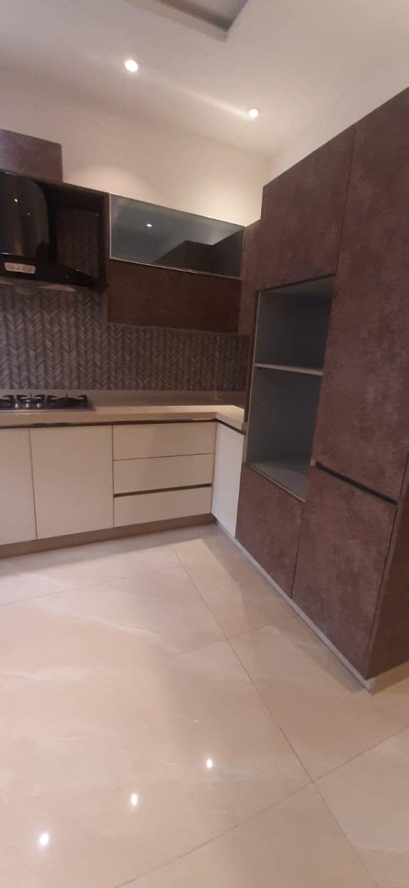 10 Marla Luxury House for Sale in Dream Garden Defence Road Lahore