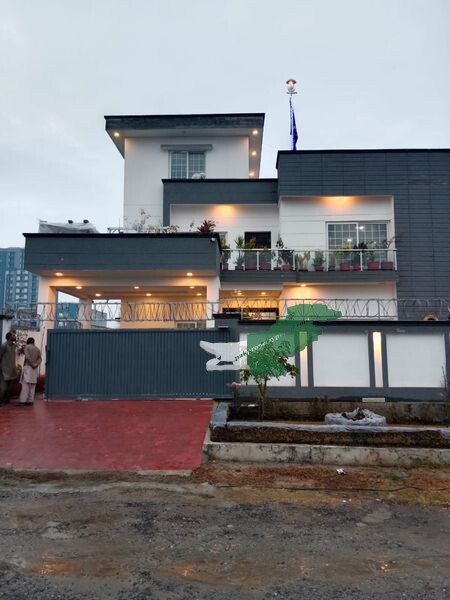 1 kanal luxury house for sale in B-17 multigardens block C Islamabad