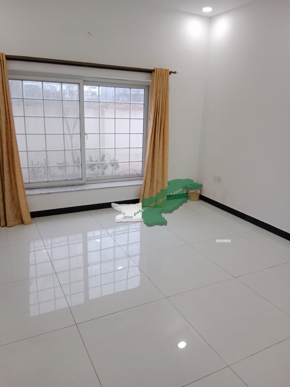 1 kanal luxury house for sale in B-17 multigardens block C Islamabad