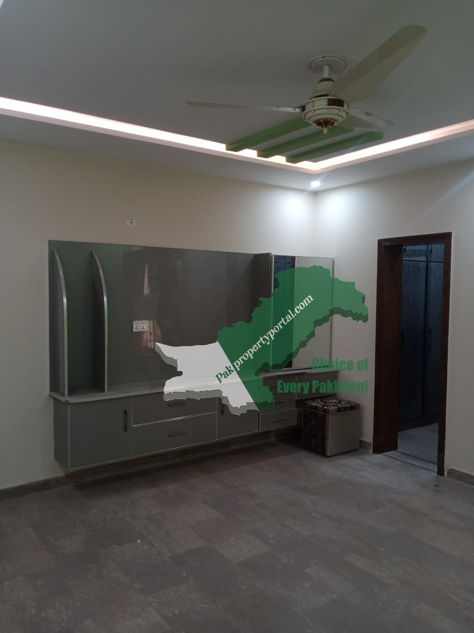 1.5 Kanal Brand New House For Sale Old Officer Colony Lahore