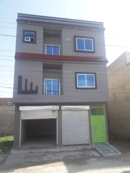 3 Marla commercial plaza triple story for sale in  Hamza town society  main ferozepur road kahna stop Lahore