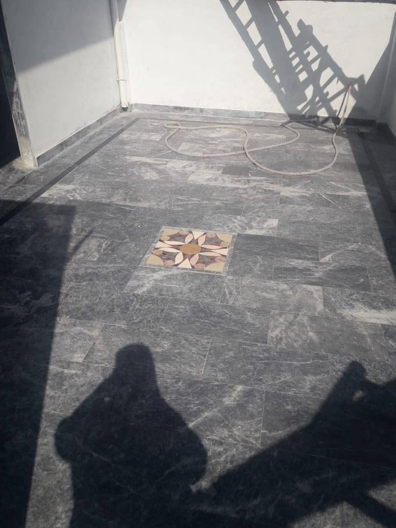 3 Marla commercial plaza triple story for sale in  Hamza town society  main ferozepur road kahna stop Lahore