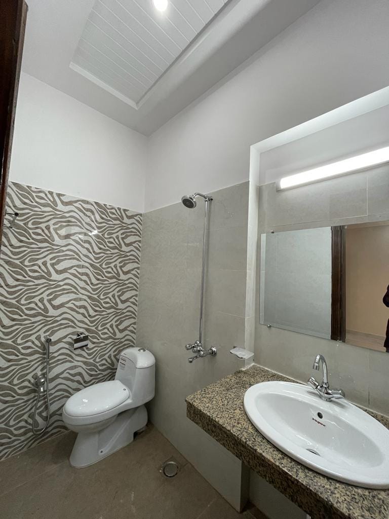 4 Marla house for sale in G-13 Islamabad