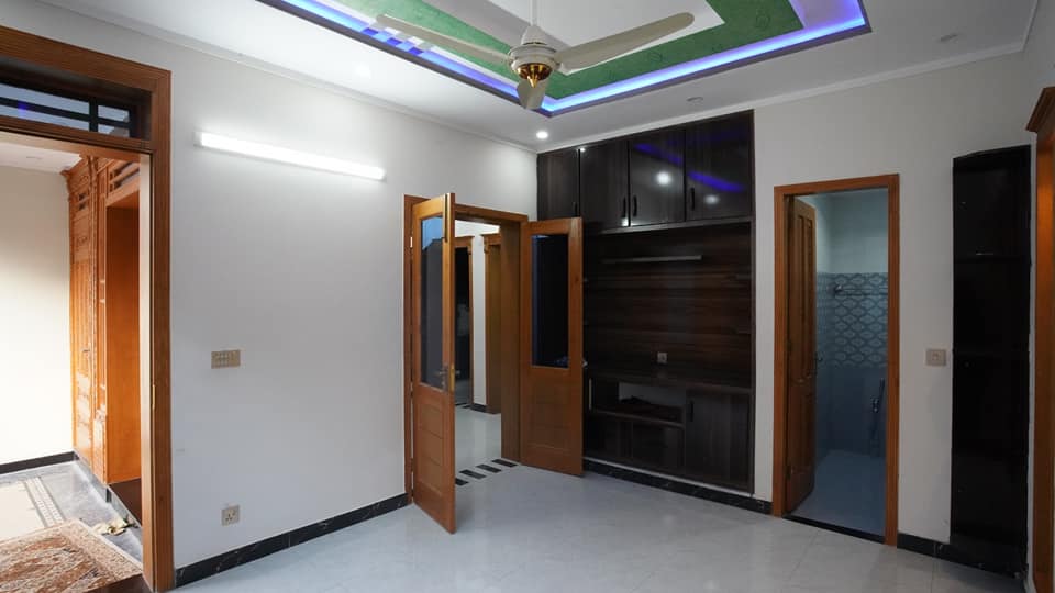 4 Marla house for sale in G-13 Islamabad