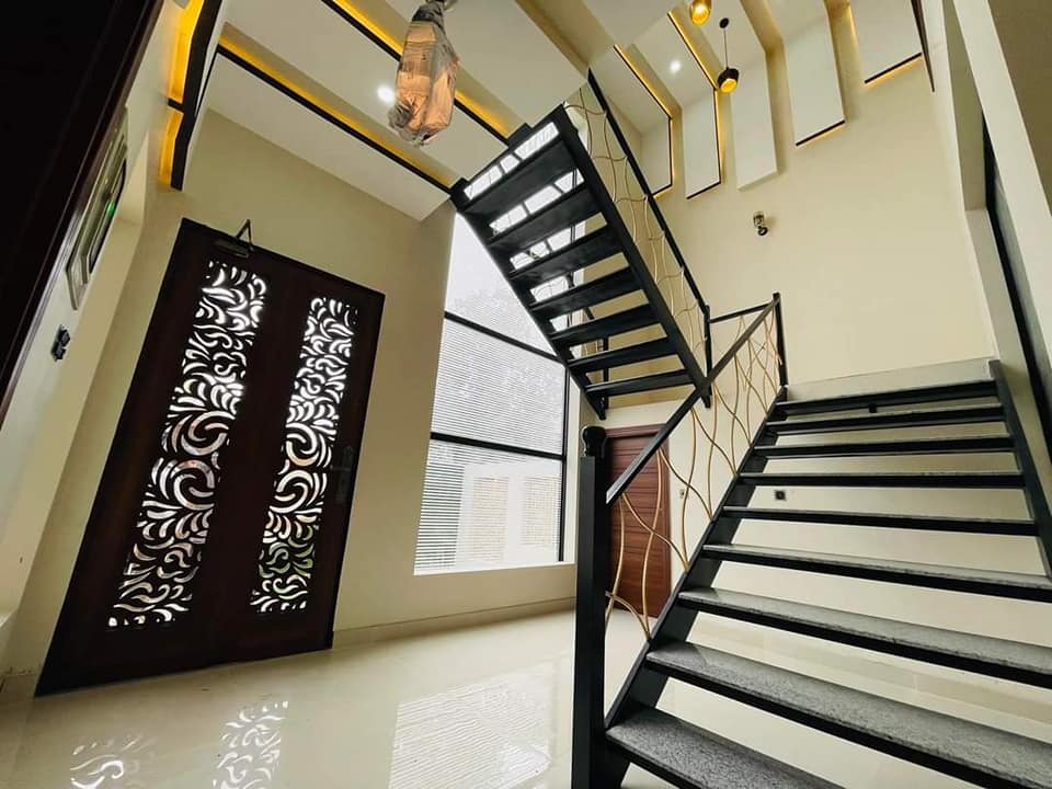 10 Marla model house is available for sale in Block D Phase 2 Citi Housing Gujranwala