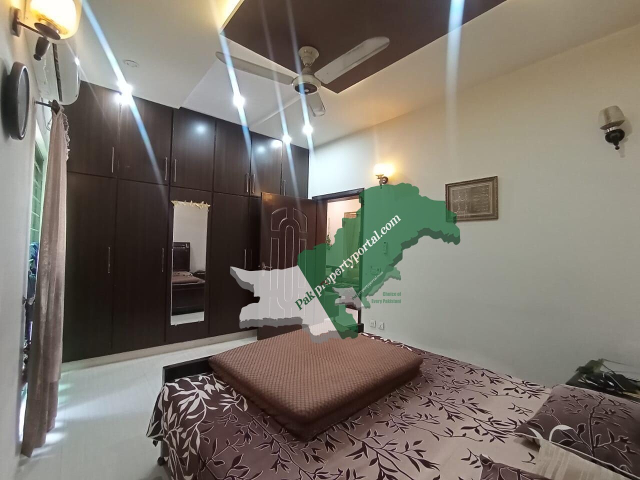 5 Marla Very Good Condition House is Available for Sale in Sector D Bahria Town Lahore
