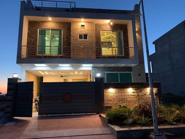 7 Marla Beautiful House For Sale On Beautiful Location In Block E B-17 Islamabad