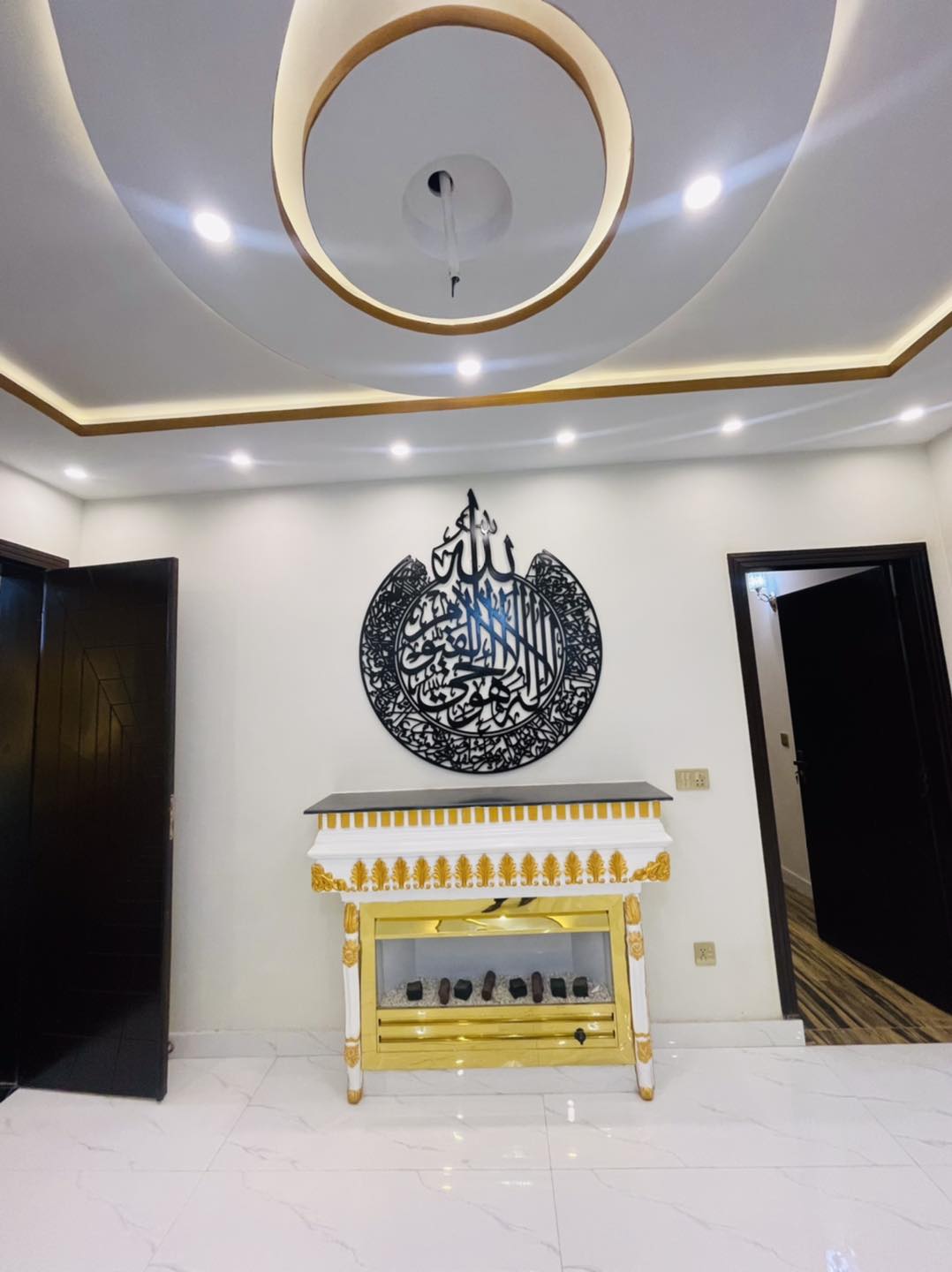 10 Marla House for sale in Canal gardens Cooperatives Housing Society Lahore