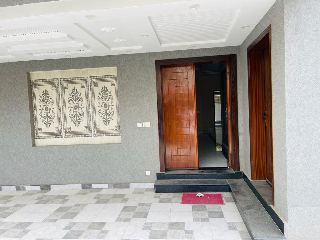 10 Marla Brand New House on Investor Rate For Sale In Sector C Bahria Town Lahore