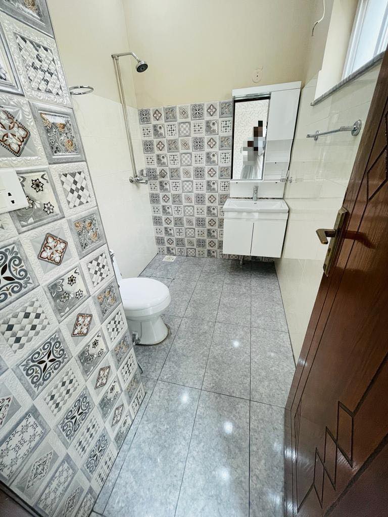 10 Marla Brand New House on Investor Rate For Sale In Sector C Bahria Town Lahore