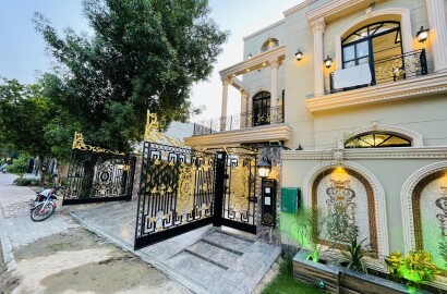 10 Marla Spanish house for sale in Sector C Bahria Town Lahore