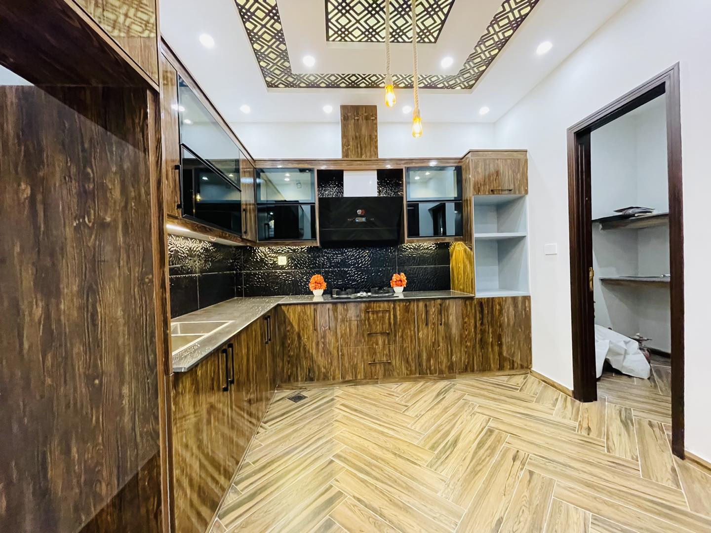 10 Marla Spanish house for sale in Sector C Bahria Town Lahore