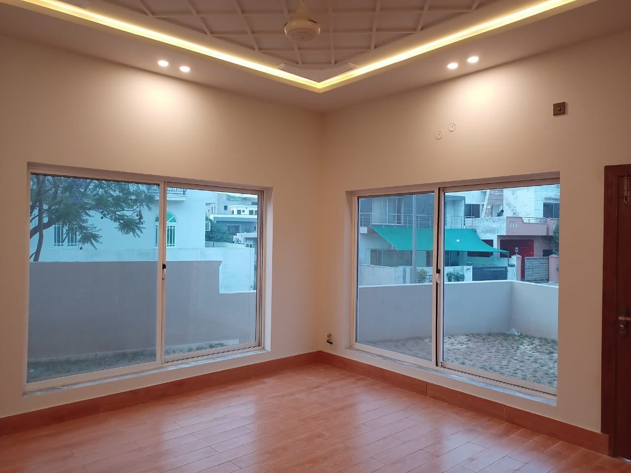 15 Marla house For Sale in dha 2 Islamabad