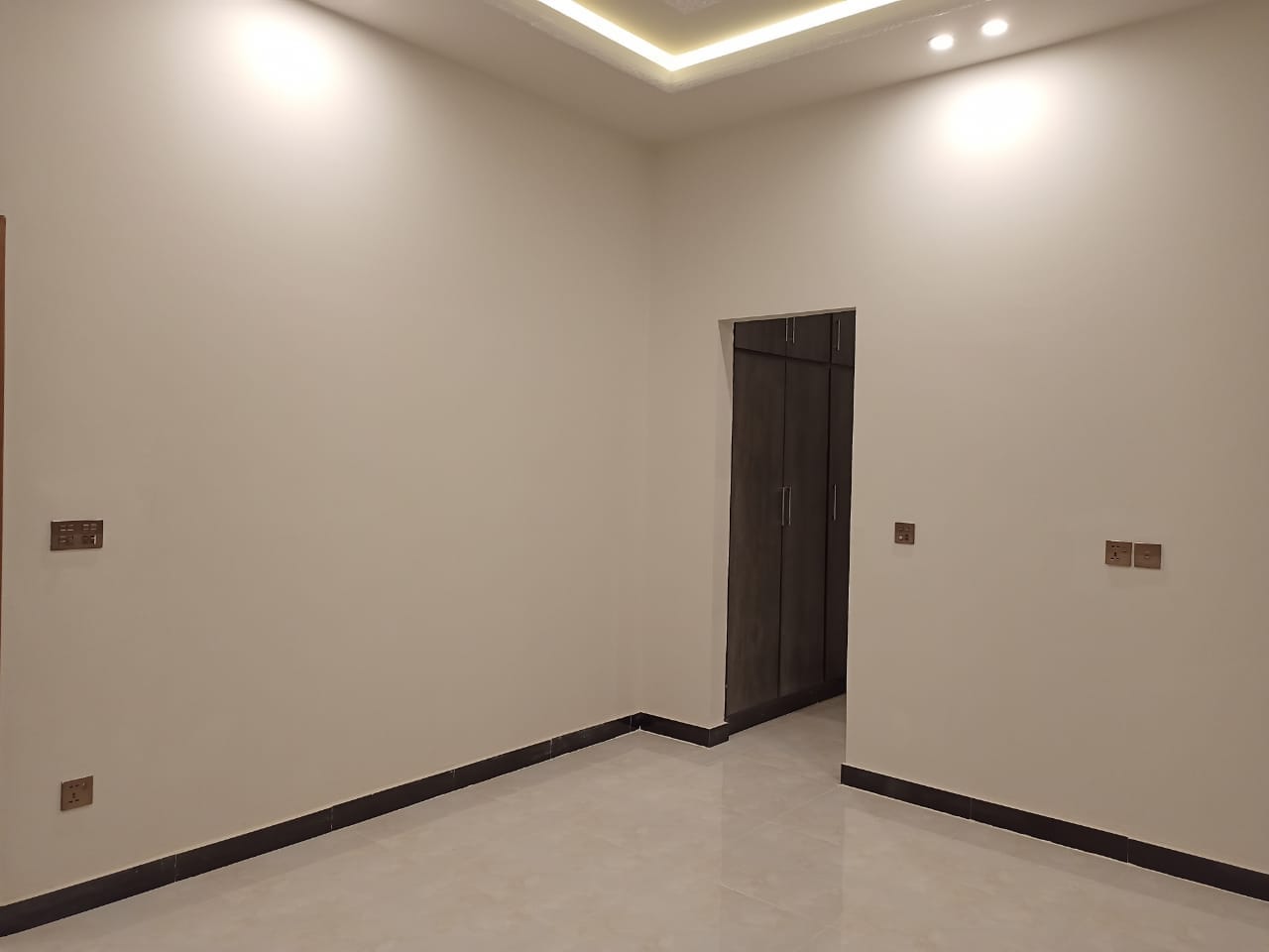 15 Marla house For Sale in dha 2 Islamabad