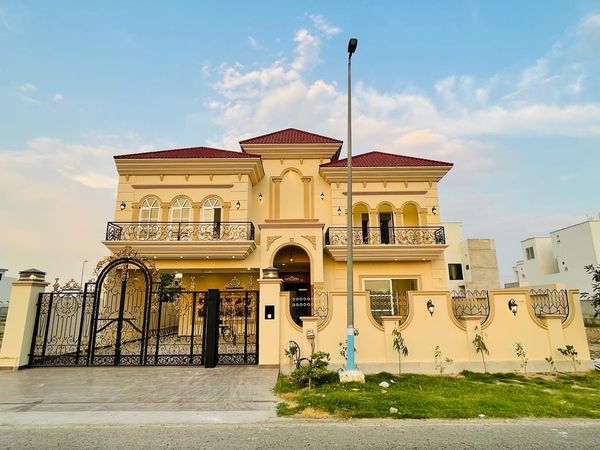 20 Marla brand new house for sale in royal orchard Multan