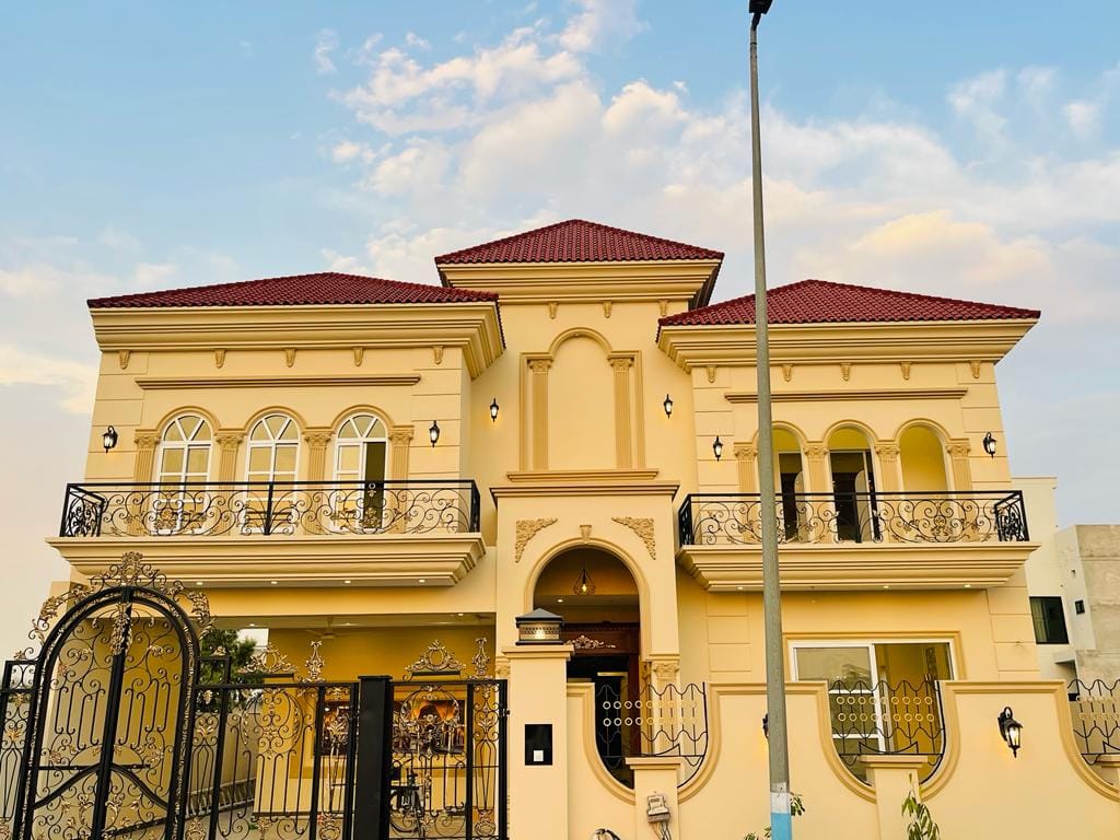 20 Marla brand new house for sale in royal orchard Multan