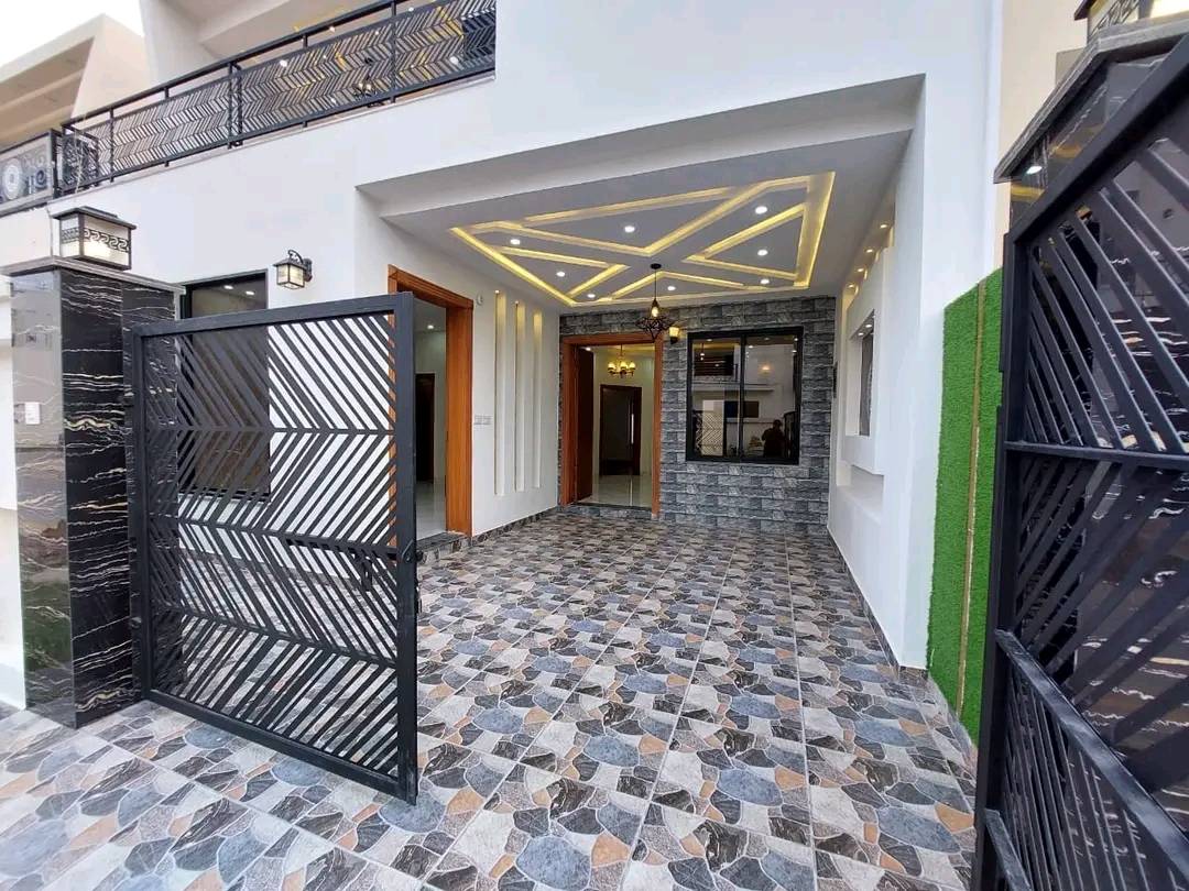 5. 11 Marla house for sale in buch villas Multan