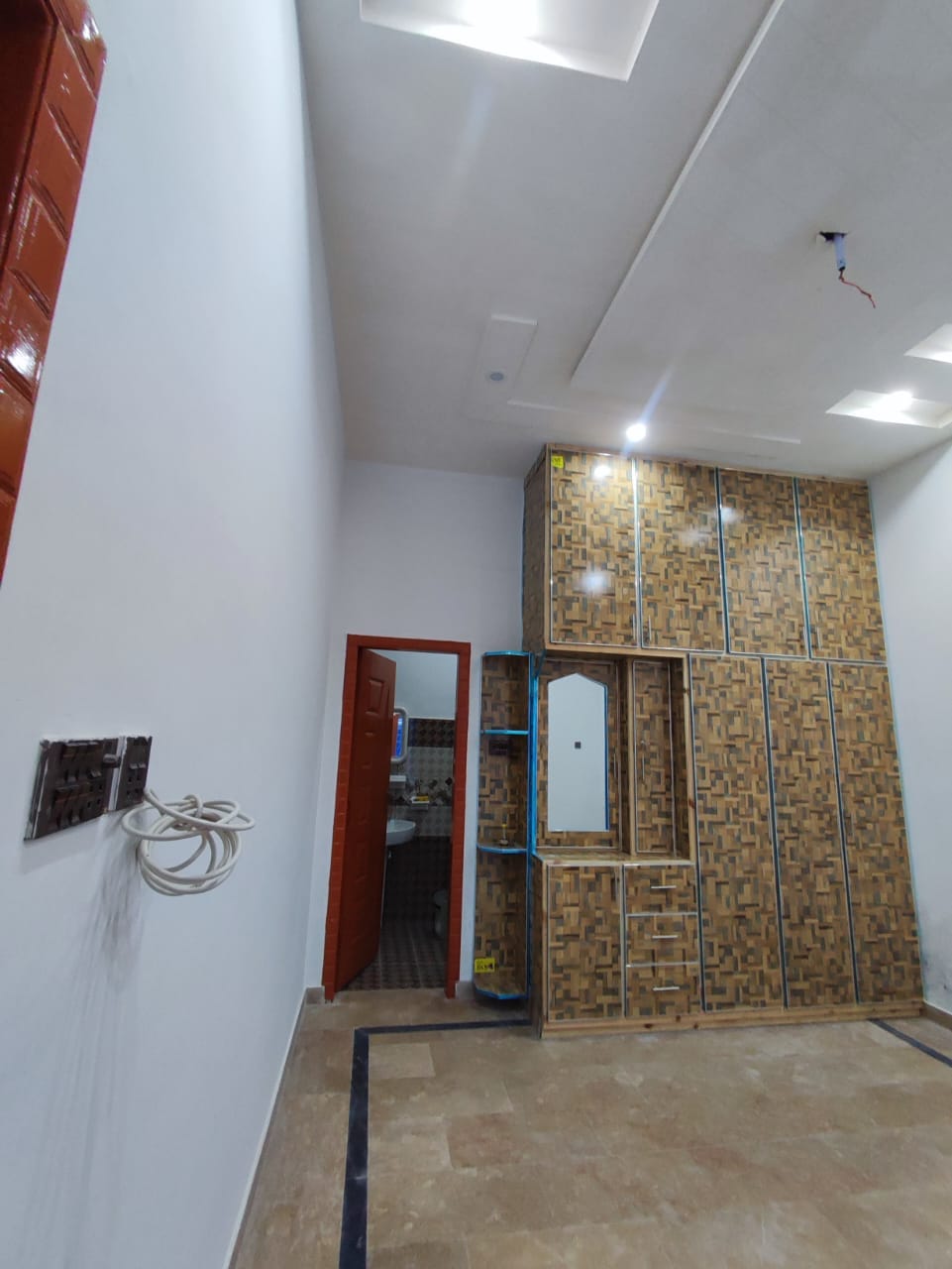 10 Marla Single Story House For Rent in Mps Road Fatima Avenue Multan